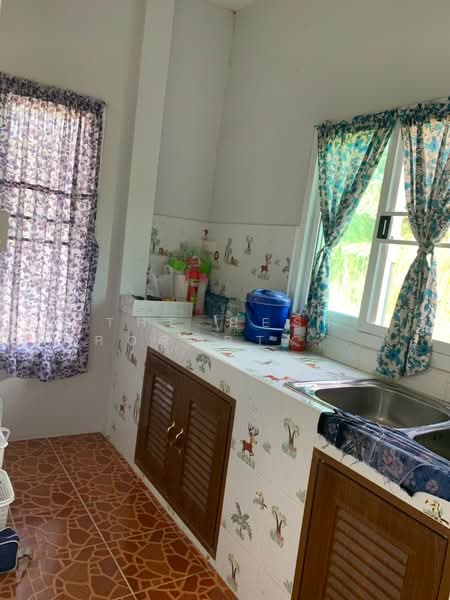 บ้านเดี่ยวพร้อมห้องเช่าวัดไทร นครสวรรค์, Nakhon Sawan, Wat Sai, Muang Nakhon Sawan, Nakhon Sawan, 5 Bedrooms, 150 sqm, Single Detached House For Sale, by The Best Property อ้อ, 500184896 - DDproperty.com