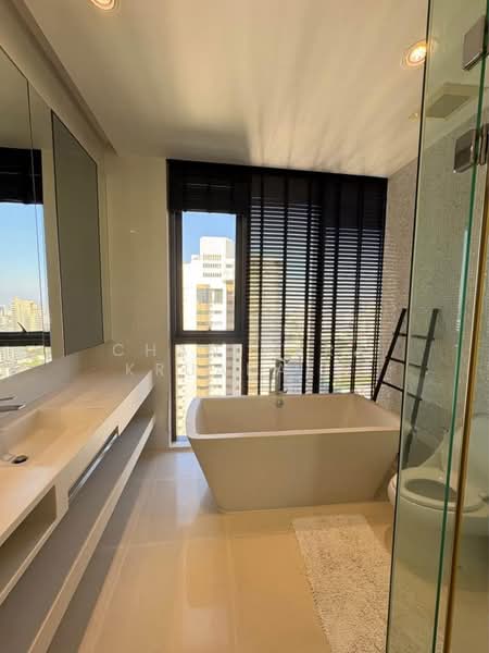 Vittorio 39, Bangkok, 8 Sukhumvit, Khlong Tan Nua, Watthana, Bangkok, 2 Bedrooms, 127 sqm, Condo For Sale, by Chanisara Kruakaew, 500184983 - DDproperty.com