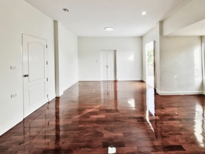 Blue Lagoon Bangna-Trad KM. 8, Bangkok, Kanchanaphisek Road, Dok Mai, Prawet, Bangkok, 3 Bedrooms, 290 sqm, Single Detached House For Sale, by Chanisara Kruakaew, 500184992 - DDproperty.com