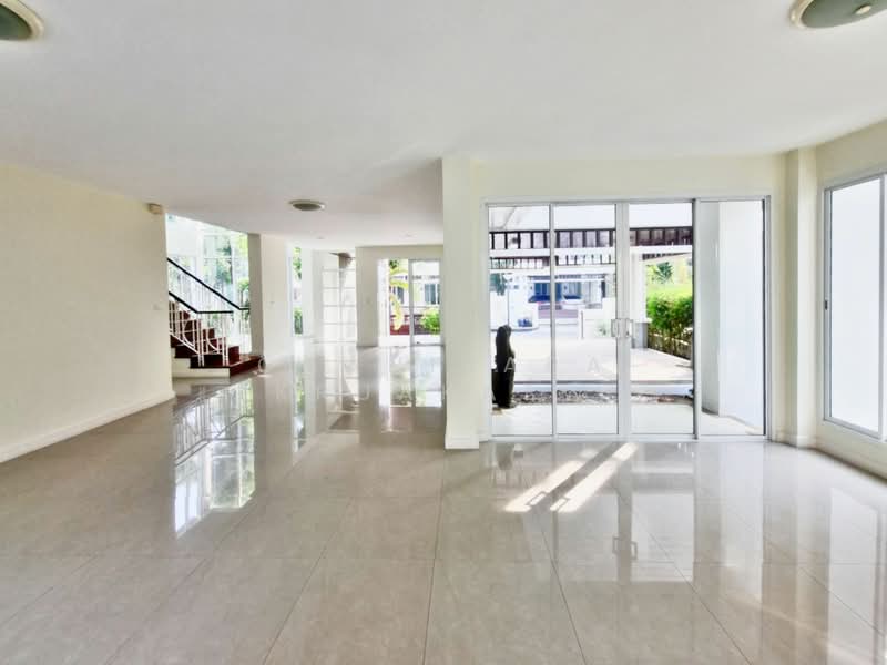 Blue Lagoon Bangna-Trad KM. 8, Bangkok, Kanchanaphisek Road, Dok Mai, Prawet, Bangkok, 3 Bedrooms, 290 sqm, Single Detached House For Sale, by Chanisara Kruakaew, 500184999 - DDproperty.com