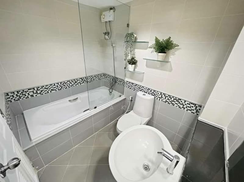 The Waterford Sukhumvit 50, Bangkok, 890 Soi Sukhumvit 50, Phra Kanong, Khlong Toei, Bangkok, 3 Bedrooms, 85 sqm, Condo For Rent, by Chanisara Kruakaew, 500185005 - DDproperty.com