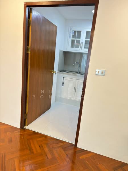Witthayu Complex, Bangkok, 1673 New Petchaburi Road, Makkasan, Ratchathewi, Bangkok, 2 Bedrooms, 95 sqm, Condo For Rent, by Nusara Rongtran, 500185025 - DDproperty.com