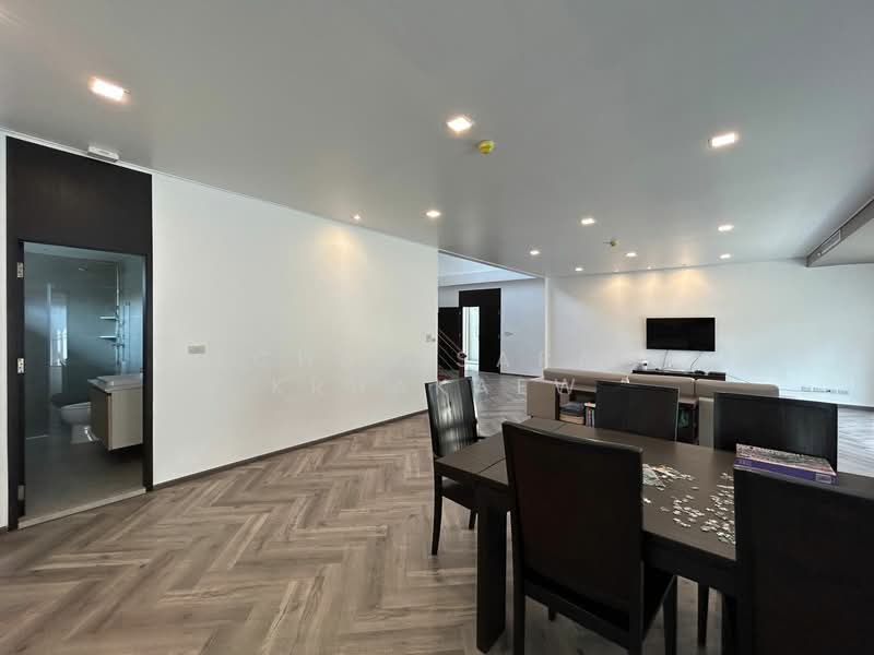 Baan Kwanta, Bangkok, 87 Sukhumvit Road, Khlong Tan Nua, Watthana, Bangkok, 4 Bedrooms, 350 sqm, Apartment For Rent, by Chanisara Kruakaew, 500185026 - DDproperty.com