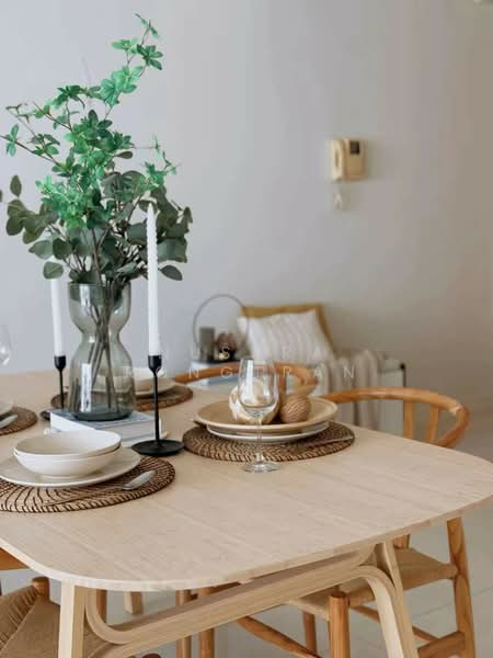 Fullerton Sukhumvit, Bangkok, Sukhumvit Road, Khlong Tan Nua, Watthana, Bangkok, 2 Bedrooms, 96 sqm, Condo For Rent, by Nusara Rongtran, 500185038 - DDproperty.com