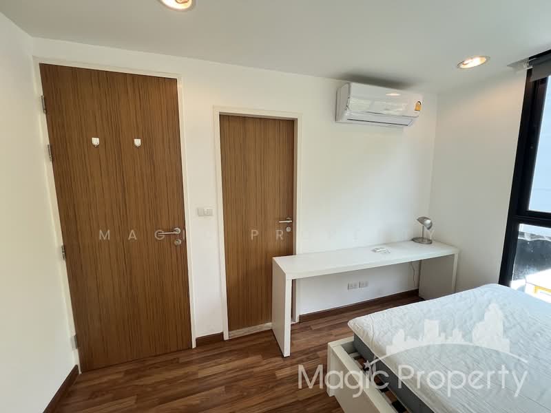 Zenith Place Sukhumvit 42, Bangkok, Sukhumvit Road, Phra Kanong, Khlong Toei, Bangkok, 2 Bedrooms, 52 sqm, Condo For Rent, by Magic Property, 500185107 - DDproperty.com