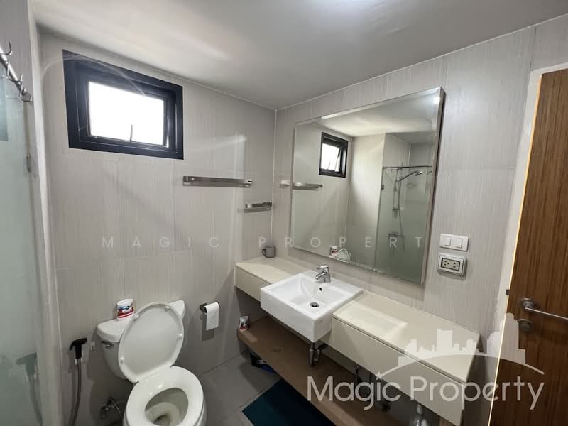 Zenith Place Sukhumvit 42, Bangkok, Sukhumvit Road, Phra Kanong, Khlong Toei, Bangkok, 2 Bedrooms, 52 sqm, Condo For Rent, by Magic Property, 500185107 - DDproperty.com