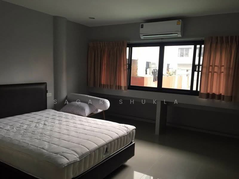 Shop House for Sale In Phra Khanong Sukhuvit Soi 48, Bangkok, Bang Chak, Phra Khanong, Bangkok, 9 Bedrooms, 540 sqm, Townhouse For Sale, by Sagar Shukla, 500185115 - DDproperty.com