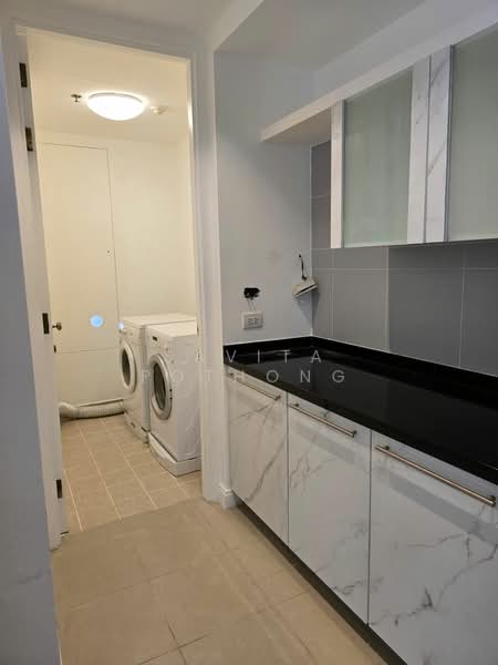 Athenee Residence, Bangkok, 65 Witthayu Road, Lumphini, Pathum Wan, Bangkok, 3 Bedrooms, 224 sqm, Condo For Rent, by Savita Pothong, 500185116 - DDproperty.com