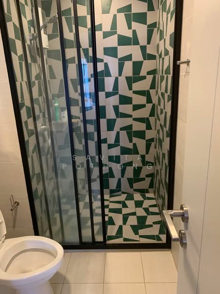 The Base Sukhumvit 50, Bangkok, Soi Roem Charoen 1, Sukhumvit 50 Road, Phra Kanong, Khlong Toei, Bangkok, 1 Bedroom, 26 sqm, Condo For Sale, by Savita Pothong, 500185124 - DDproperty.com