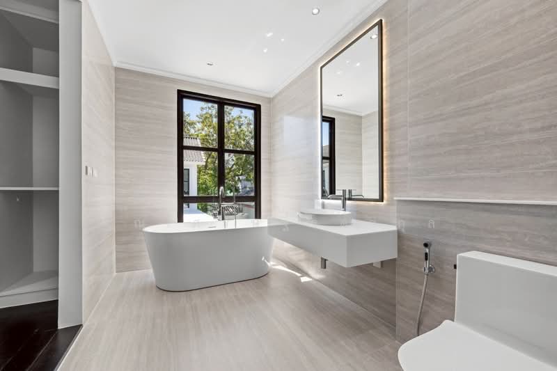 นาคนิวาส 41, Bangkok, นาคนิวาส, Lat Phrao, Lat Phrao, Bangkok, 4 Bedrooms, 400 sqm, Single Detached House For Sale, by Tharnavee Tharnasetthadakul, 500185149 - DDproperty.com