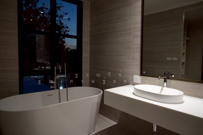 นาคนิวาส 41, Bangkok, นาคนิวาส, Lat Phrao, Lat Phrao, Bangkok, 4 Bedrooms, 400 sqm, Single Detached House For Sale, by Tharnavee Tharnasetthadakul, 500185149 - DDproperty.com