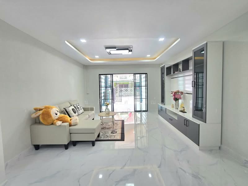 Poonsinh Thani 3, Bangkok, Rat Phatthana Road, Khlong Song Ton Nun, Lat Krabang, Bangkok, 2 Bedrooms, 80 sqm, Townhouse For Sale, by นภัสศรณ์ วงศ์สินไทยกร (นันท์), 500185156 - DDproperty.com