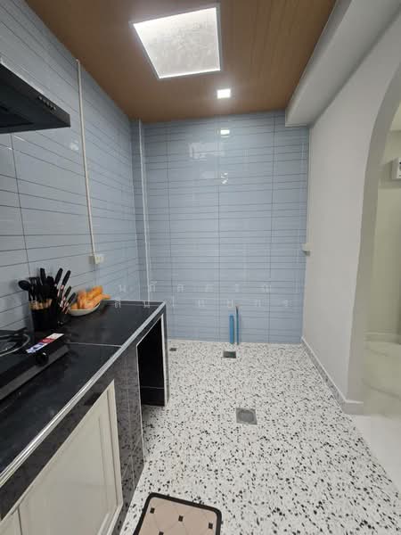 Poonsinh Thani 3, Bangkok, Rat Phatthana Road, Khlong Song Ton Nun, Lat Krabang, Bangkok, 2 Bedrooms, 80 sqm, Townhouse For Sale, by นภัสศรณ์ วงศ์สินไทยกร (นันท์), 500185156 - DDproperty.com