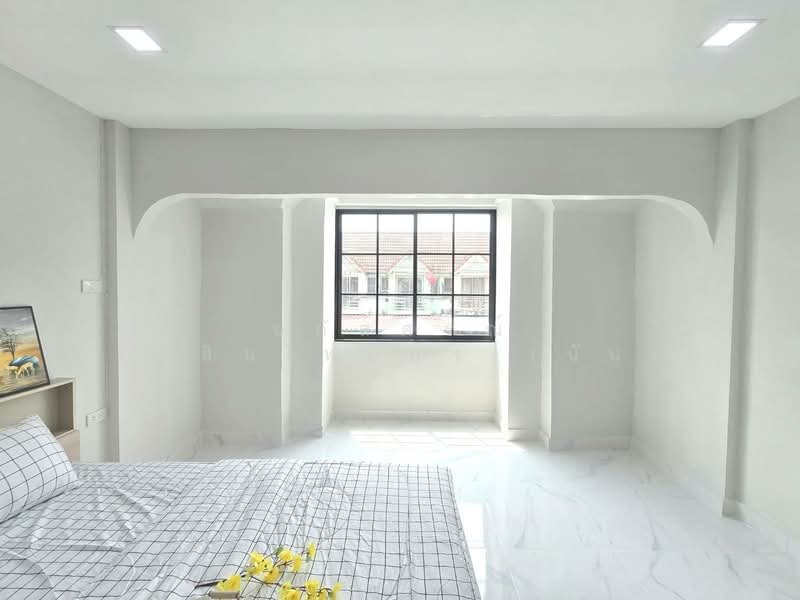 Poonsinh Thani 3, Bangkok, Rat Phatthana Road, Khlong Song Ton Nun, Lat Krabang, Bangkok, 2 Bedrooms, 80 sqm, Townhouse For Sale, by นภัสศรณ์ วงศ์สินไทยกร (นันท์), 500185156 - DDproperty.com