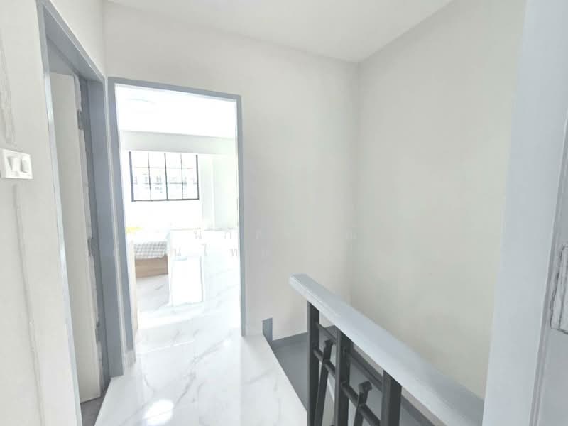 Poonsinh Thani 3, Bangkok, Rat Phatthana Road, Khlong Song Ton Nun, Lat Krabang, Bangkok, 2 Bedrooms, 80 sqm, Townhouse For Sale, by นภัสศรณ์ วงศ์สินไทยกร (นันท์), 500185156 - DDproperty.com