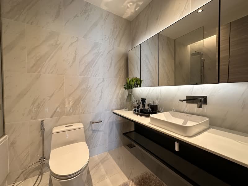 The Room Sukhumvit 38, Bangkok, Soi Sukhumvit 38, Phra Kanong, Khlong Toei, Bangkok, 2 Bedrooms, 69 sqm, Condo For Sale, by Kittisak Phanlertchavarit, 500185200 - DDproperty.com