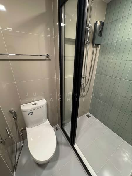 FLO by Sansiri, Bangkok, Somdet Chaopraya Road, Khlong San, Khlong San, Bangkok, 1 Bedroom, 43 sqm, Condo For Rent, by Juthabhorn Uppachit (Amy), 500185208 - DDproperty.com