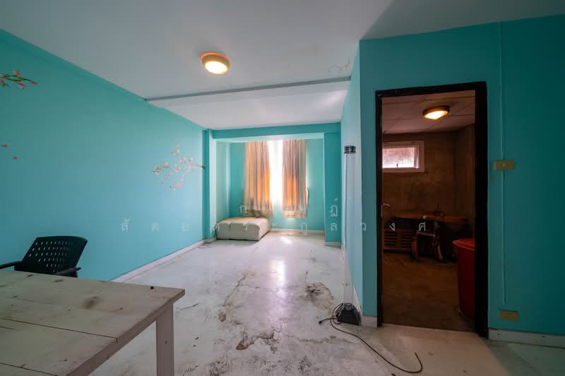 ขาย ทาวน์โฮม 3.5 ชั้น เล่นระดับทุกชั้น 31 ตร.ว. ทำเลทองสตรีวิทยา 2 โชคชัย 4, Bangkok, ถนนสตรีวิทยา 2 ซอย 23, Lat Phrao, Lat Phrao, Bangkok, 4 Bedrooms, 261 sqm, Townhouse For Sale, by อุกฤษฎ์ สัตย์ตระกูลวงศ์, 500185212 - DDproperty.com