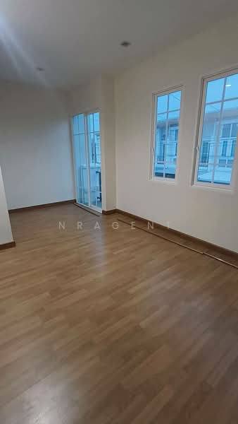 Golden Town 2 Ladprao-Kaset Nawamin, Bangkok, Soi Nawamin 42 Yak 27, Khlong Kum, Bueng Kum, Bangkok, 4 Bedrooms, 113 sqm, Townhouse For Sale, by NRagent, 500185215 - DDproperty.com