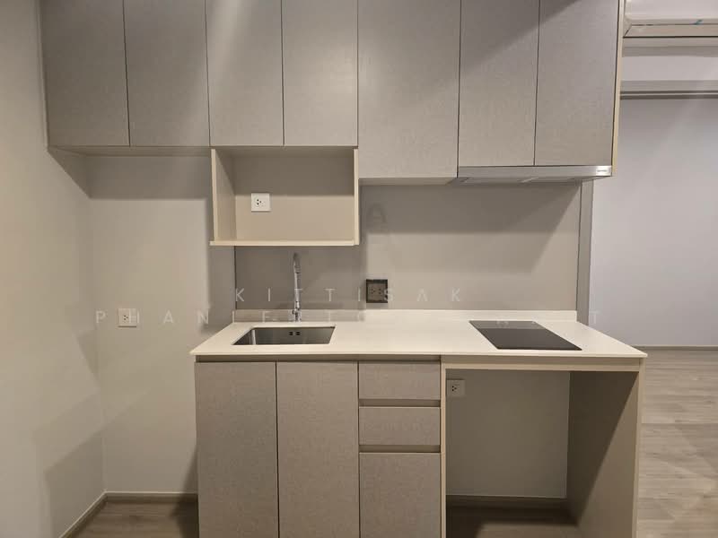 THE CROWN Residences, Bangkok, Rama 4 Road, Thung Maha Mek, Sathon, Bangkok, 1 Bedroom, 35 sqm, Condo For Sale, by Kittisak Phanlertchavarit, 500185217 - DDproperty.com