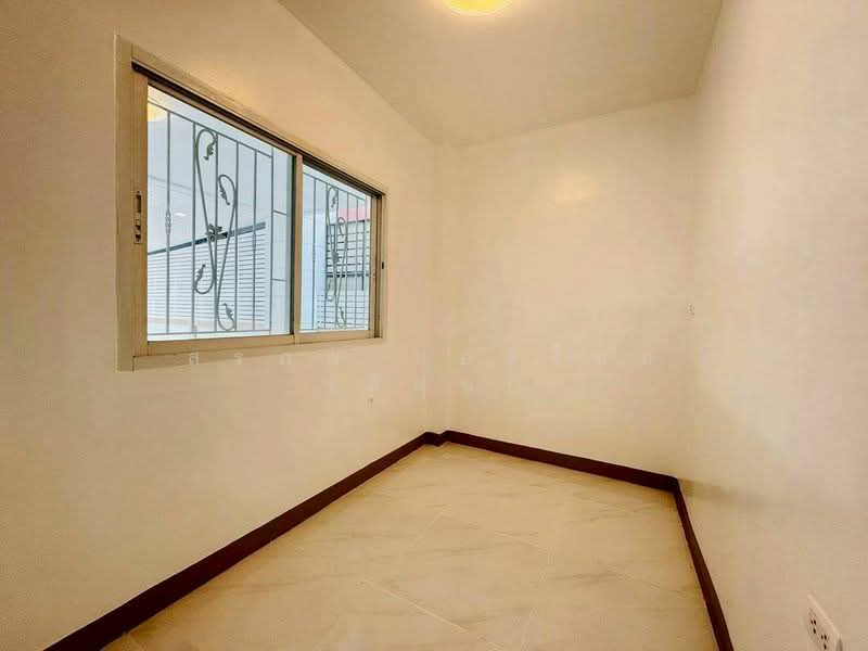 หมู่บ้านบัวทอง 4, Nonthaburi, Phimonrat, Bang Bua Thong, Nonthaburi, 4 Bedrooms, 264 sqm, Single Detached House For Sale, by สรภพ ยอดไชย (สีฝุ่น), 500185227 - DDproperty.com