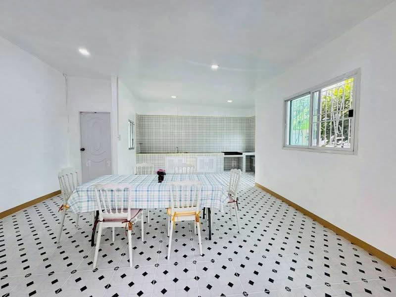 หมู่บ้านบัวทอง 4, Nonthaburi, Phimonrat, Bang Bua Thong, Nonthaburi, 4 Bedrooms, 264 sqm, Single Detached House For Sale, by สรภพ ยอดไชย (สีฝุ่น), 500185227 - DDproperty.com