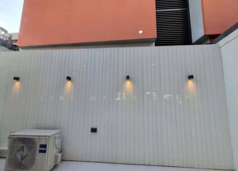 2-Storey Single House, Phatthanakan Soi 12, Near MRT Phatthanakan, Bangkok, Suan Luang, Suan Luang, Bangkok, , 250 sqm, Office Space For Rent, by LINE @firststep, 500185234 - DDproperty.com