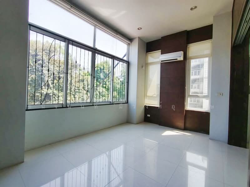 ให้เช่าสำนักงาน 400 ตรม. โฮมออฟฟิสทาวน์อินทาวน์ ลาดพร้าว 94, กรุงเทพ, พลับพลา, วังทองหลาง, กรุงเทพ, 400 ตร.ม., สำนักงาน ให้เช่า, โดย ชนิจนันท์ มีวงศ์อุโฆษ, 500185245 - DDproperty.com