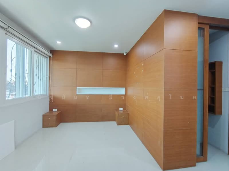 ให้เช่าสำนักงาน 400 ตรม. โฮมออฟฟิสทาวน์อินทาวน์ ลาดพร้าว 94, กรุงเทพ, พลับพลา, วังทองหลาง, กรุงเทพ, 400 ตร.ม., สำนักงาน ให้เช่า, โดย ชนิจนันท์ มีวงศ์อุโฆษ, 500185245 - DDproperty.com