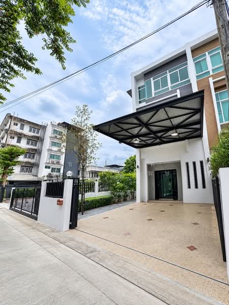 ให้เช่าสำนักงาน 400 ตรม. โฮมออฟฟิสทาวน์อินทาวน์ ลาดพร้าว 94, Bangkok, Phlapphla, Wang Thonglang, Bangkok, , 310 sqm, Office Space For Rent, by Chanitnun Mewongukote, 500185245 - DDproperty.com