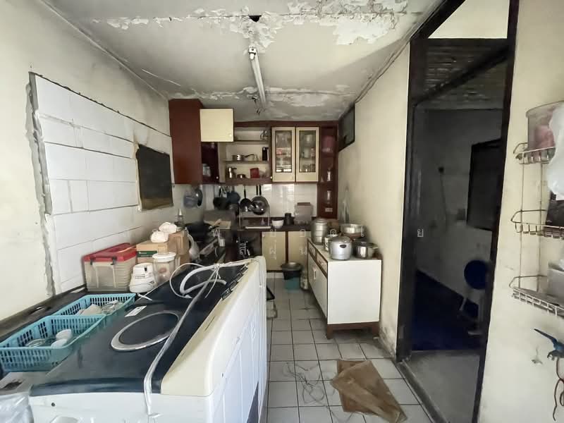 Ubon Chat 2 : อุบลชาติ 2, นนทบุรี, 11 Soi Ubonchat Village 2, บางรักน้อย, เมืองนนทบุรี, นนทบุรี, 124 ตร.ม., ทาวน์เฮ้าส์ ขาย, โดย สรภพ ยอดไชย (สีฝุ่น), 500185247 - DDproperty.com