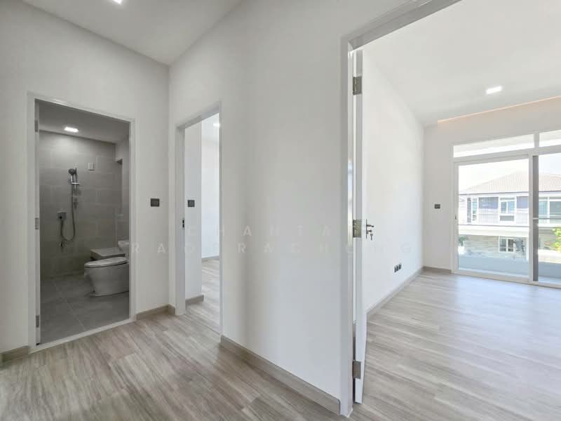 Mantana Ratchaphruek-Maha Chesadabodindranusorn Bridge : มัณฑนา ราชพฤกษ์-สะพานมหาเจษฎาบดินทร์ฯ, นนทบุรี, ถนนนนทบุรี 1 ต.บางกร่าง อ.เมืองนนทบุรี จ.นนทบุรี, บางกร่าง, เมืองนนทบุรี, นนทบุรี, 185 ตร.ม., บ้านเดี่ยว ขาย, โดย Chantat Raoprachong, 500185279 - DDproperty.com