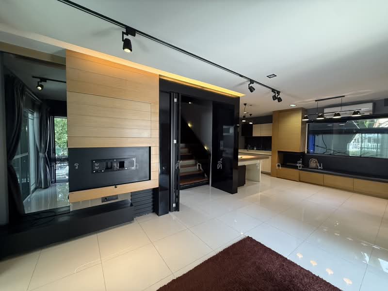 Nanthawan Uthayan-Aksa, Bangkok, Uthayan Road, Sala Thammasop, Thawi Watthana, Bangkok, 3 Bedrooms, 200 sqm, Single Detached House For Sale, by ประมวลศักดิ์ รักชื่น, 500185280 - DDproperty.com