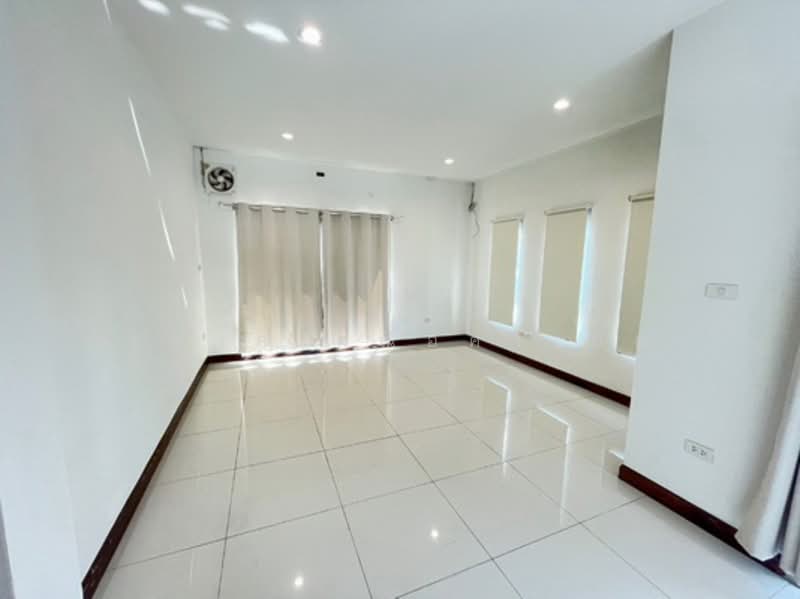 บ้านเดี่ยว ลาดพร้าว 41, กรุงเทพ, ลาดพร้าว 41, จันทรเกษม, จตุจักร, กรุงเทพ, 260 ตร.ม., บ้านเดี่ยว ให้เช่า, โดย นัฐพงค์ มณีอัครเนตร, 500185322 - DDproperty.com