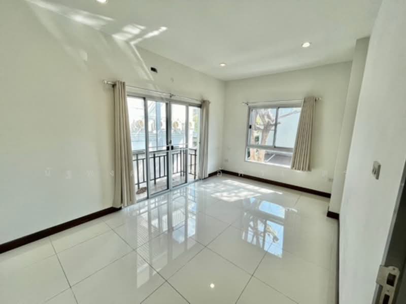 Detached House Ladprao 41, Bangkok, ลาดพร้าว 41, Chan Kasem, Chatuchak, Bangkok, 4 Bedrooms, 260 sqm, Single Detached House For Rent, by นัฐพงค์ มณีอัครเนตร, 500185322 - DDproperty.com
