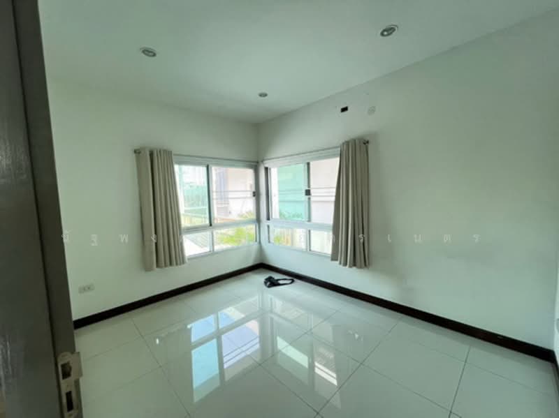 Detached House Ladprao 41, Bangkok, ลาดพร้าว 41, Chan Kasem, Chatuchak, Bangkok, 4 Bedrooms, 260 sqm, Single Detached House For Rent, by นัฐพงค์ มณีอัครเนตร, 500185322 - DDproperty.com
