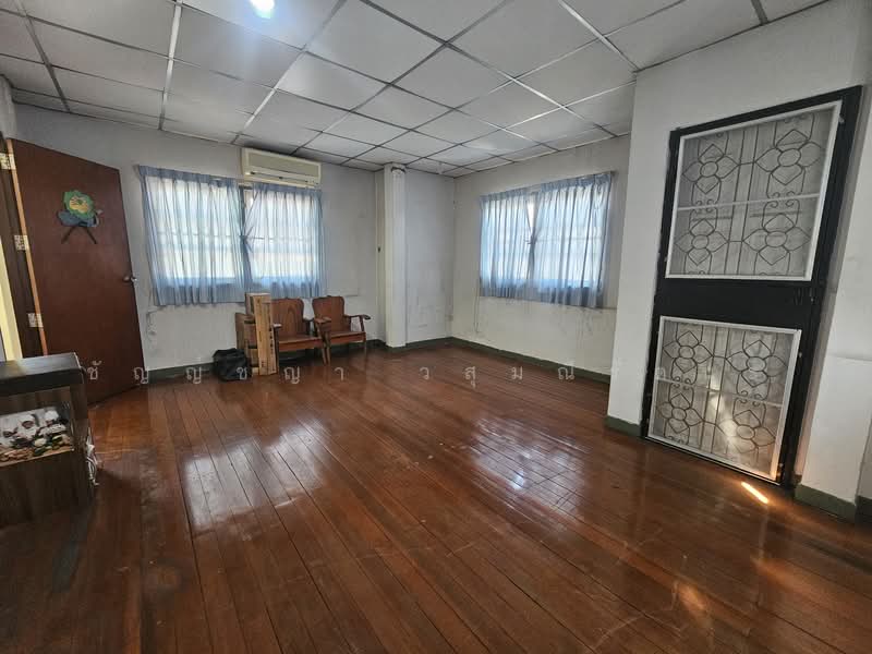 Pin Charoen 4 Village, Bangkok, นาวงประชาพัฒนา 17, Si Khan, Don Mueang, Bangkok, 3 Bedrooms, 200 sqm, Semi-Detached House (Twin House) For Sale, by ชัญญ์ชญา วสุมณีรัตนะ, 500185334 - DDproperty.com