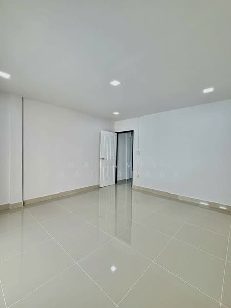 Anchalee Village, Nonthaburi, Soi Anchali Village, Tha-Sai, Muang Nonthaburi, Nonthaburi, 2 Bedrooms, 64 sqm, Townhouse For Sale, by Naravit Prajuabsuk, 500185342 - DDproperty.com