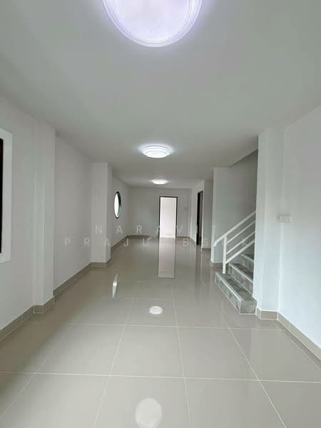 Baan Nanthicha 3/8, Nonthaburi, นนทบุรี  ไทรน้อย  ไทรน้อย, Sai Noi, Sai Noi, Nonthaburi, 4 Bedrooms, 112 sqm, Townhouse For Sale, by Naravit Prajuabsuk, 500185345 - DDproperty.com