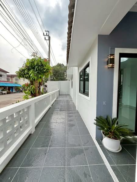 Baan Nanthicha 3/8, Nonthaburi, นนทบุรี  ไทรน้อย  ไทรน้อย, Sai Noi, Sai Noi, Nonthaburi, 4 Bedrooms, 112 sqm, Townhouse For Sale, by Naravit Prajuabsuk, 500185345 - DDproperty.com