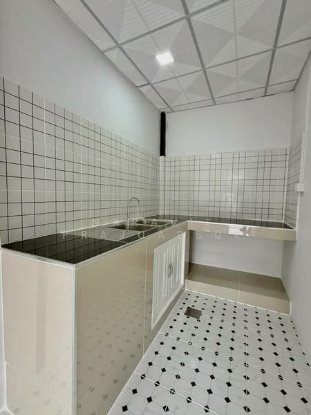 Baan Nanthicha 3/8, Nonthaburi, นนทบุรี  ไทรน้อย  ไทรน้อย, Sai Noi, Sai Noi, Nonthaburi, 4 Bedrooms, 112 sqm, Townhouse For Sale, by Naravit Prajuabsuk, 500185345 - DDproperty.com