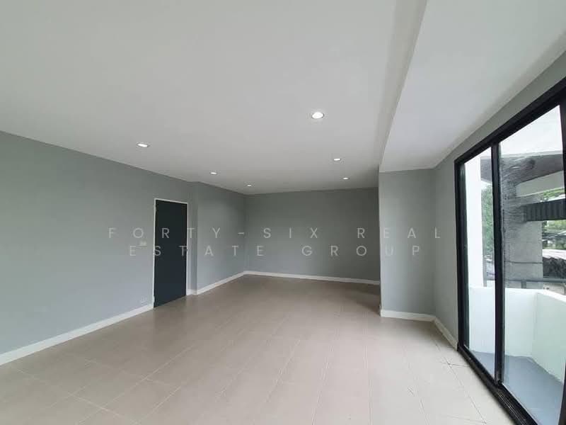 ให้เช่าสำนักงาน ศรีวรา Town in Town 4 ชั้นครึ่ง 600 ตารางเมตร, กรุงเทพ, พลับพลา, วังทองหลาง, กรุงเทพ, 600 ตร.ม., สำนักงาน ให้เช่า, โดย Forty-Six Real Estate Group, 500185348 - DDproperty.com