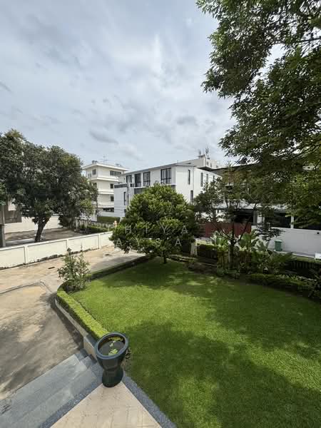 บ้านเดี่ยวสุดคลาสสิกหลังใหญ่ มีสวนหน้าบ้าน สุขุทวิท 64, Bangkok, Bang Chak, Phra Khanong, Bangkok, 4 Bedrooms, 300 sqm, Single Detached House For Sale, by Thiya​ Chaysabut, 500185358 - DDproperty.com