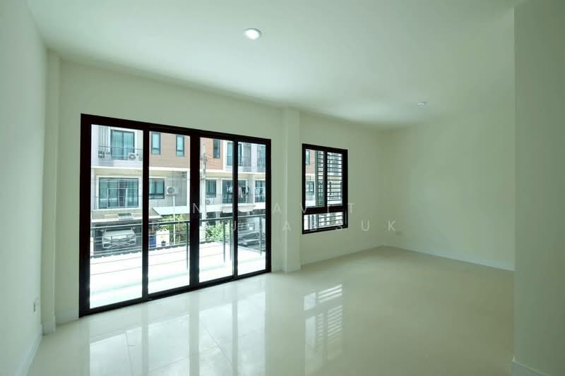 The Most Samwa-Minburi, Bangkok, Sam Wa Road, Bang Chun, Khlong Sam Wa, Bangkok, 5 Bedrooms, 74 sqm, Townhouse For Sale, by Naravit Prajuabsuk, 500185374 - DDproperty.com