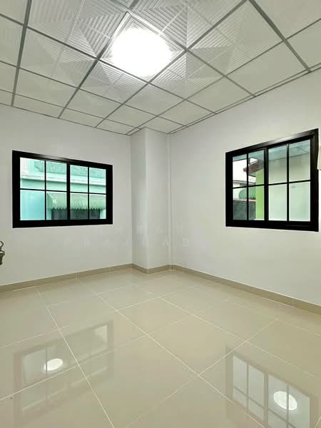 Baan Buathong 4, Nonthaburi, Ban Kluay-Sai Noi Road, Phimonrat, Bang Bua Thong, Nonthaburi, 2 Bedrooms, 96 sqm, Townhouse For Sale, by Naravit Prajuabsuk, 500185375 - DDproperty.com