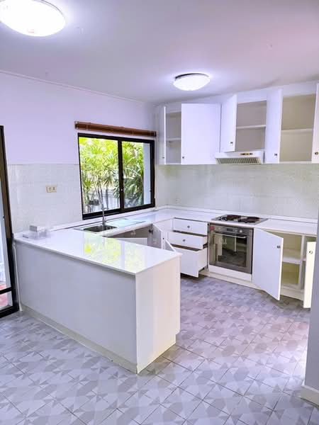 ไม่พบโครงการ, Bangkok, โรงพยาบาลสินแพทย์ รามอินทรา 3 กม., Ram Inthra, Khan Na Yao, Bangkok, 4 Bedrooms, 1,200 sqm, Single Detached House For Rent, by ณัฐพงศ์ สุนทรอรุณ, 500185410 - DDproperty.com