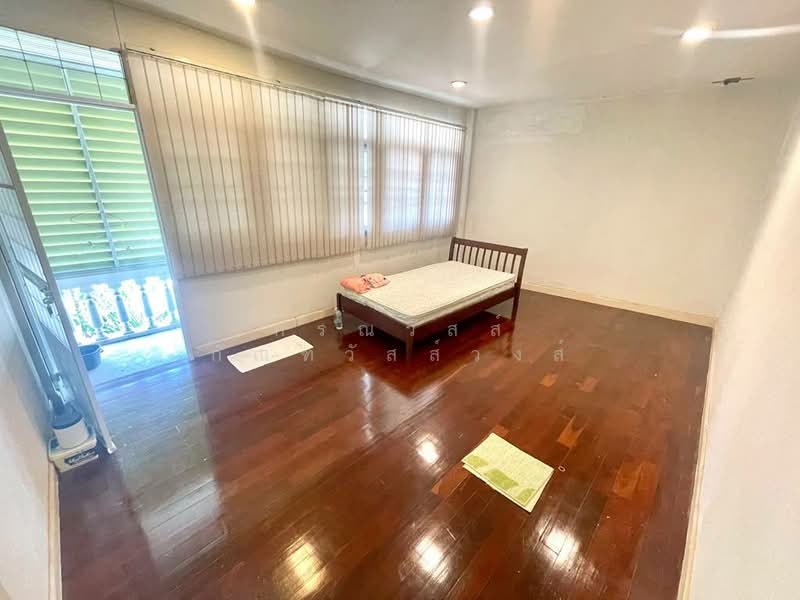 ขาย ทาวน์เฮ้าส์ หลังมุม ซอย ติวานนท์ 1 นนทบุรี, นนทบุรี, บางไผ่, เมืองนนทบุรี, นนทบุรี, 90 ตร.ม., ทาวน์เฮ้าส์ ขาย, โดย กรณวัสส์ กัณฑวัสส์วงส์, 500185429 - DDproperty.com