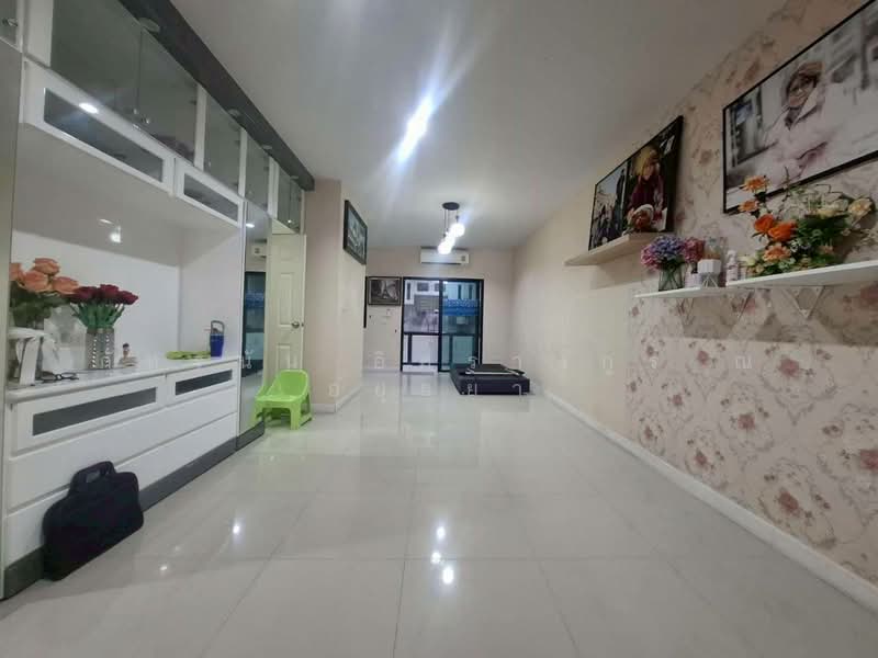 บ้านอิงทาวน์ ถนนติวานนท์ ตำบลบ้านใหม่ อำเภอเมืองปทุมธานี จังหวัดปทุมธานี, Pathum Thani, Ban Mai, Muang Pathum Thani, Pathum Thani, 3 Bedrooms, 82 sqm, Townhouse For Sale, by ภัทรนัน อิศรางกูร ณ อยุธยา, 500185430 - DDproperty.com