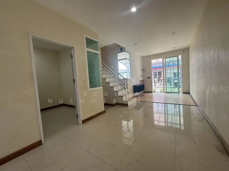 Golden Town Townhome, Chon Buri (Pattaya), Nong Pru, Bang Lamung (Pattaya), Chon Buri (Pattaya), 3 Bedrooms, 69 sqm, Townhouse For Sale, by Regina Nuengjamnong, 500185435 - DDproperty.com