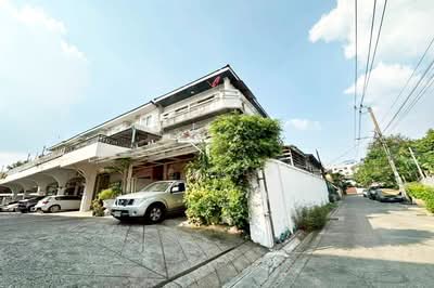 ขาย - มิตรอนันต์, กรุงเทพ